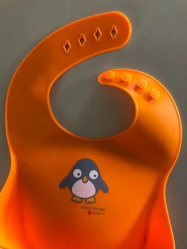 Naturebond siliconen slabbetjes geel-oranje lekvrij 2 stuks